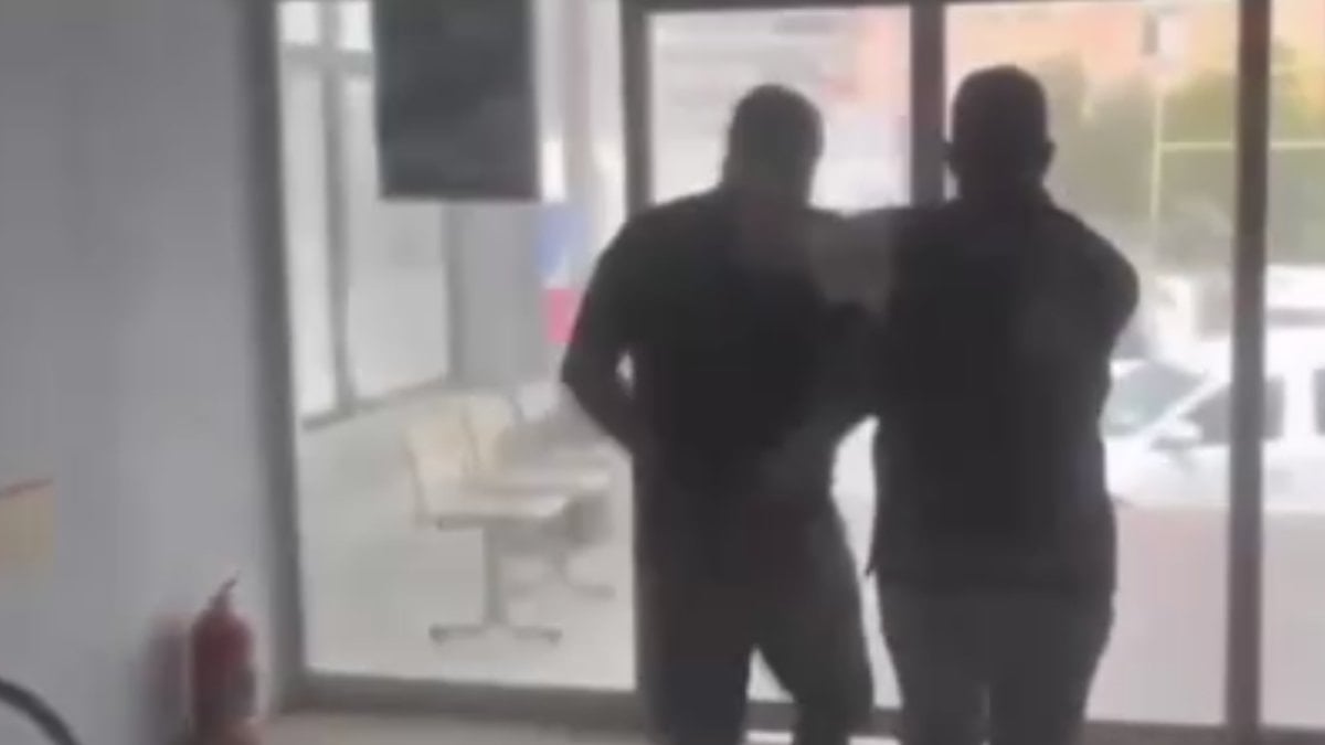 Hatay'da durdurulan sürücü insan taciri çıktı: 300 bin TL ceza kesildi
