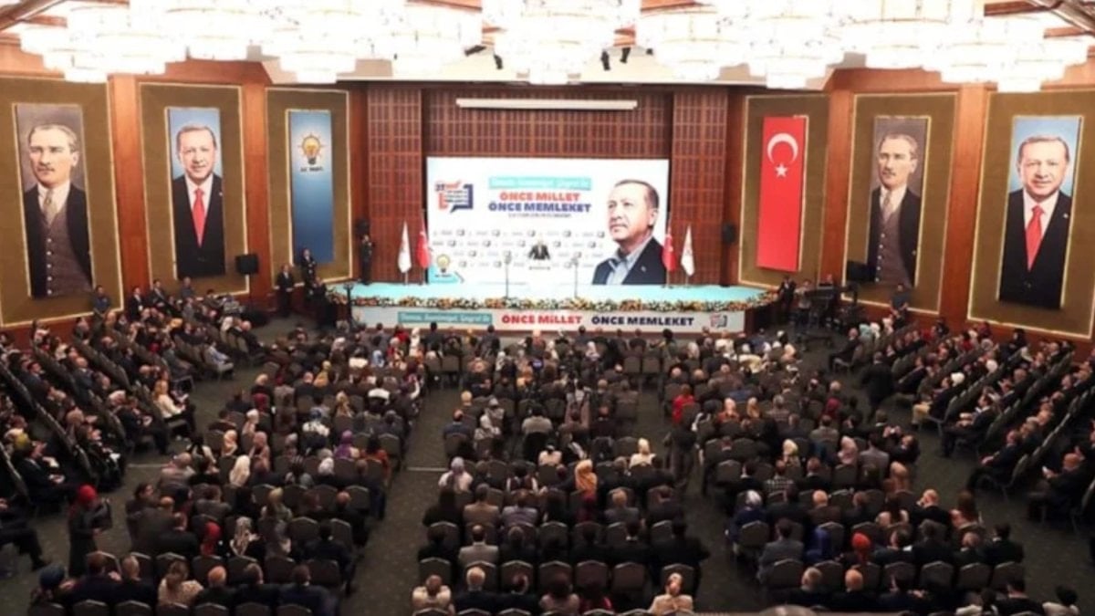 AK Parti kampa giriyor: Program belli oldu