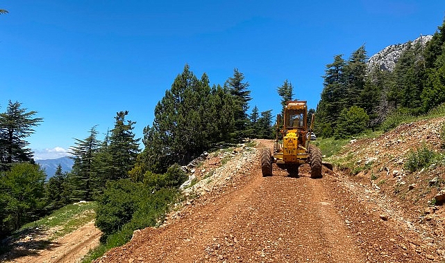 Akseki'de yayla yollarında bakım ve onarım çalışması