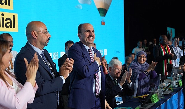 Cumhurbaşkanı Erdoğan Dünya Belediyeler Birliği Başkanlığı İçin Başkan Altay'ı Telefonla Tebrik Etti Başkan Altay: "Sayın Cumhurbaşkanımızın Yerel Yönetimler ve Dış Politikadaki Vizyonunu UCLG'de Sürd