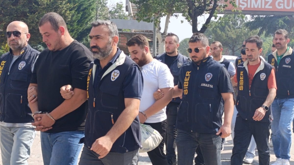 9 ilde siber dolandırıcılık operasyonu: 14 tutuklama