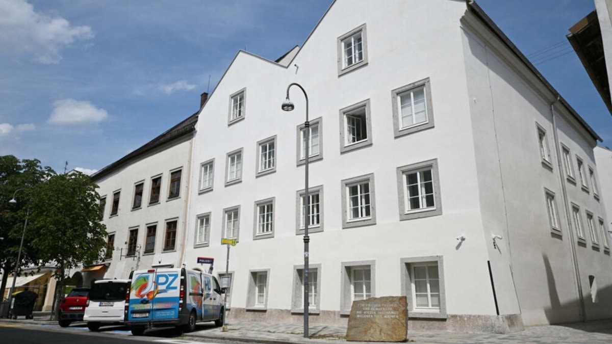 Avusturya'da Hitler'in doğduğu ev polis karakolu oldu