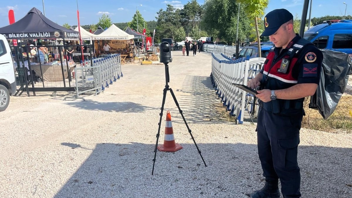 Bilecik'te, festivalde yüz tanıma sistemiyle aranan şahıs yakalandı
