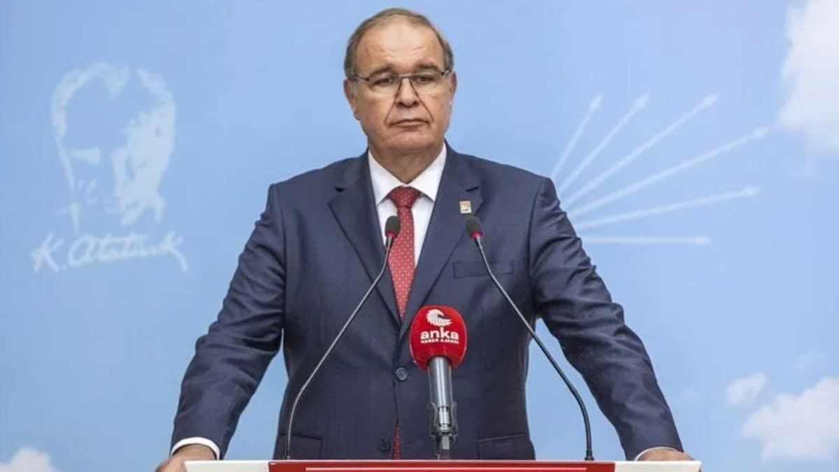 Faik Öztrak'a bir makam daha: CHP Grup Başkanı oldu