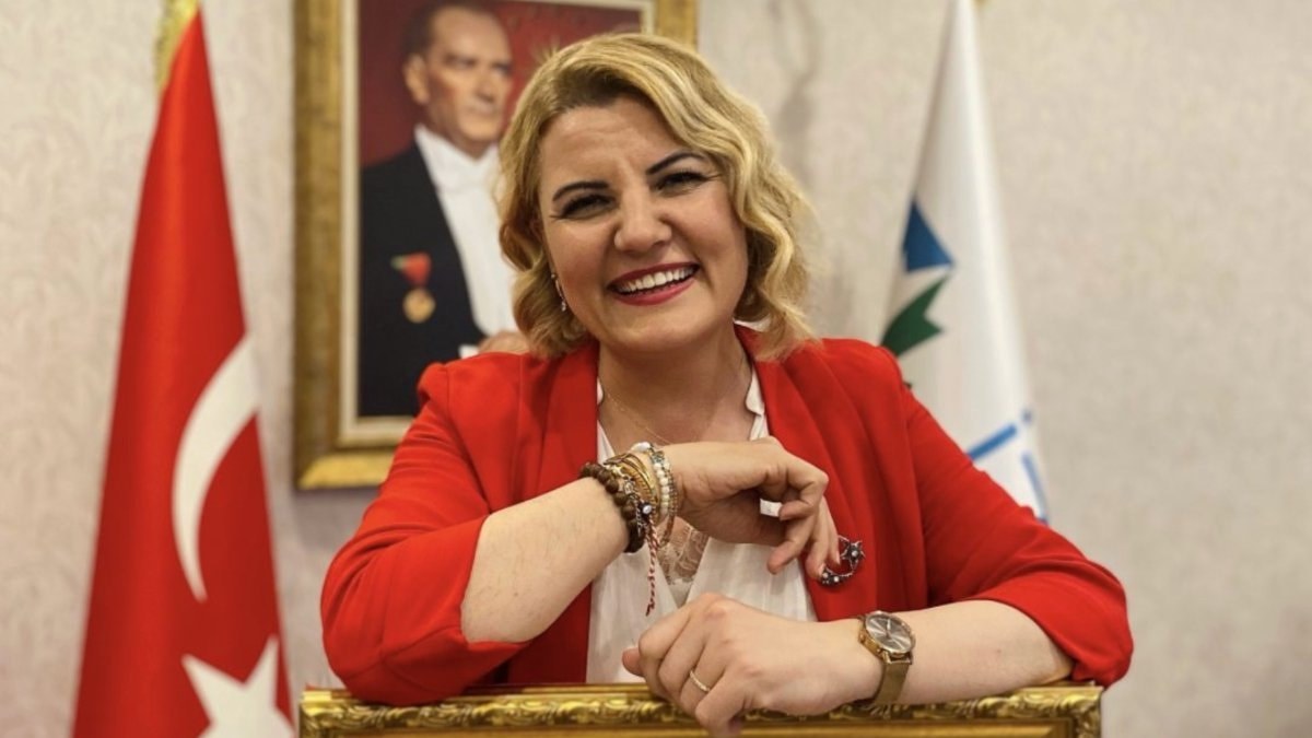 İzmit Belediye Başkanı'nın Gezi kalkışması sırasında attığı çirkin 'Tweet'ler ortaya çıktı