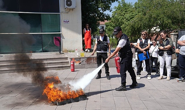 Keçiören Belediyesi Personeline "Afet Farkındalık ve Yangınla Mücadele Eğitimi"
