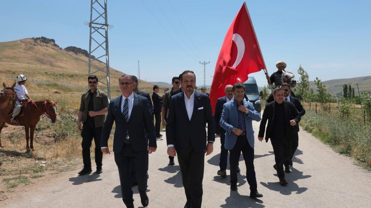 Kürşad Zorlu: Terörden arındırılmış bir coğrafyayı birlikte inşa edeceğiz