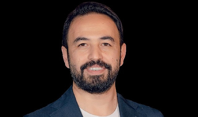 NATO'da gündem olan dijital tehdide eğitim bilimci Doç. Dr. Özgür Bolat'tan ailelere kritik uyarı: "Çözüm yasak değil, öz denetim"