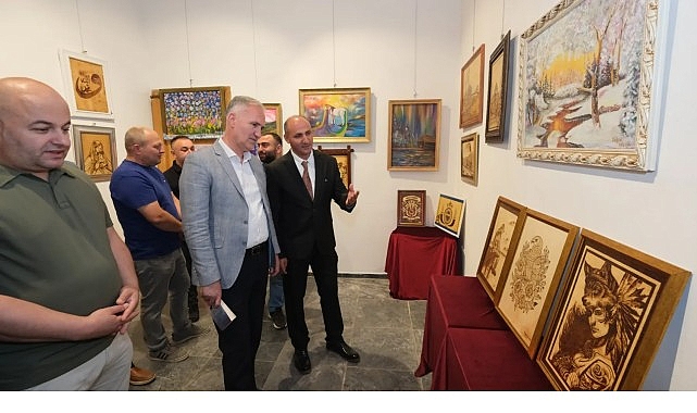 Yüksel Kılıçoğlu'nun Kişisel Resim Sergisi İnegöl Kent Müzesi'nde Açıldı