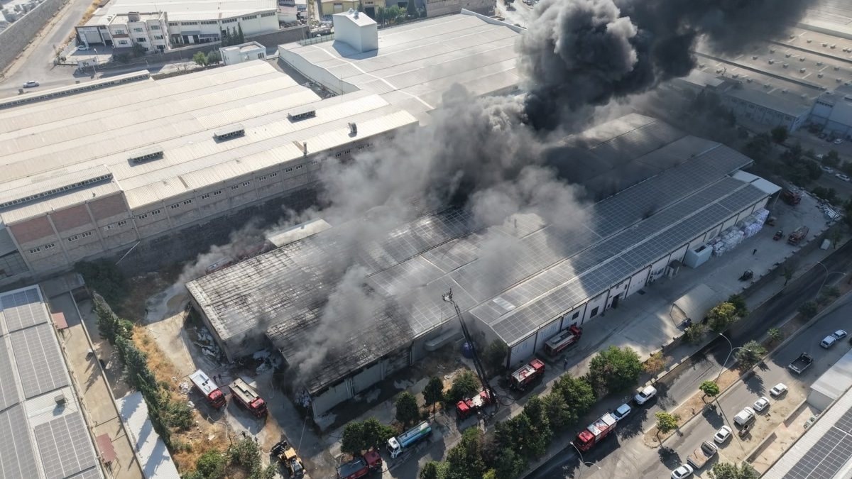 Gaziantep'te tekstil fabrikasında yangın