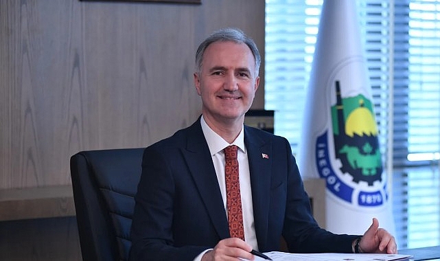 İnegöl Belediyesi'nden Mevlid Kandilinde Helva İkramı