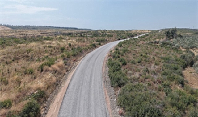 Kınık'ta 5 mahalleyi birbirine bağlayan yollar yenilendi