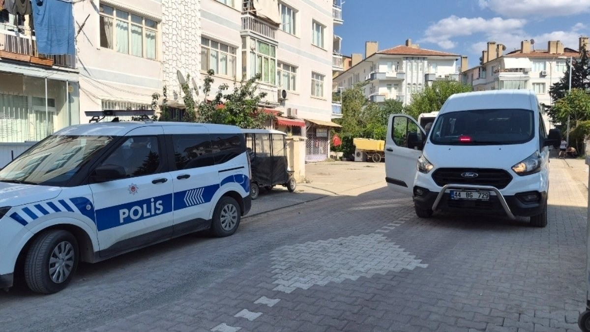 Malatya'da tartıştığı kişiyi yaraladı