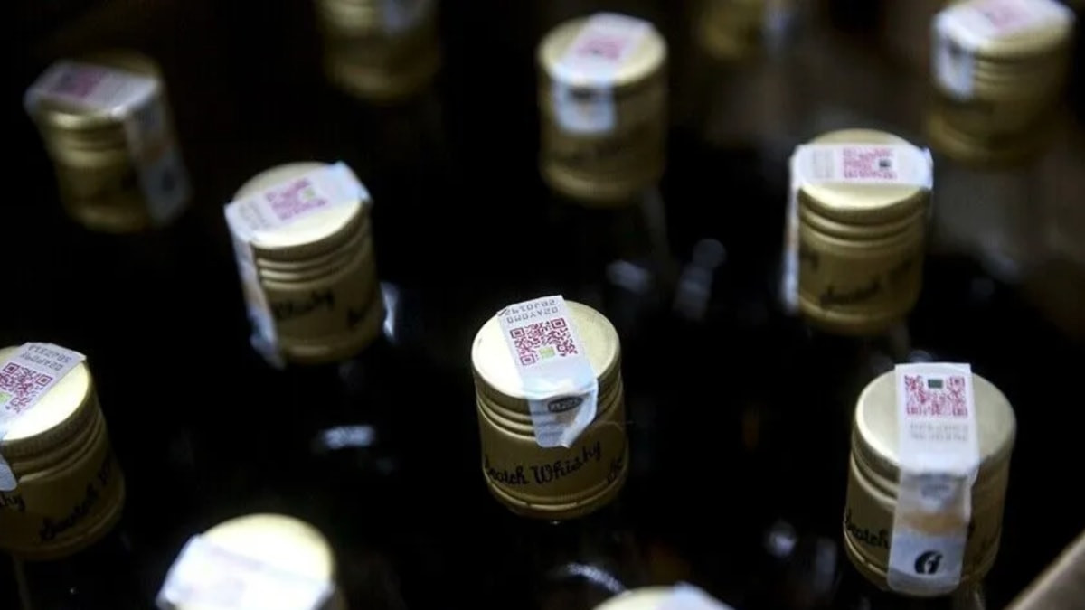 Aroma vericiler, alkollü içki adı veya kategori adıyla satılamayacak