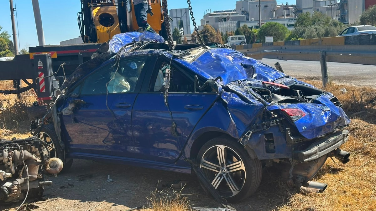 İzmir'de otomobil akarsu havzasına uçtu: 1 ölü 2 yaralı