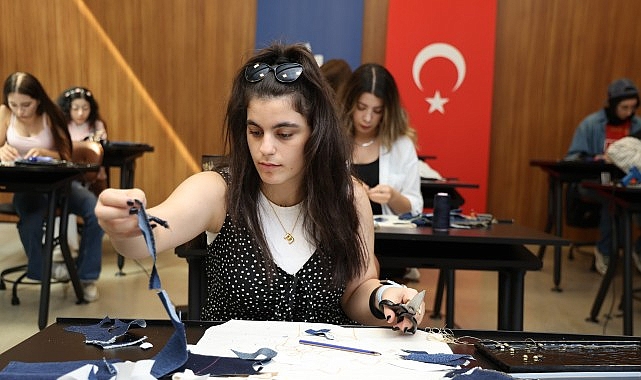 Moda Akademisi'nde hayal gücü kumaşla buluşuyor