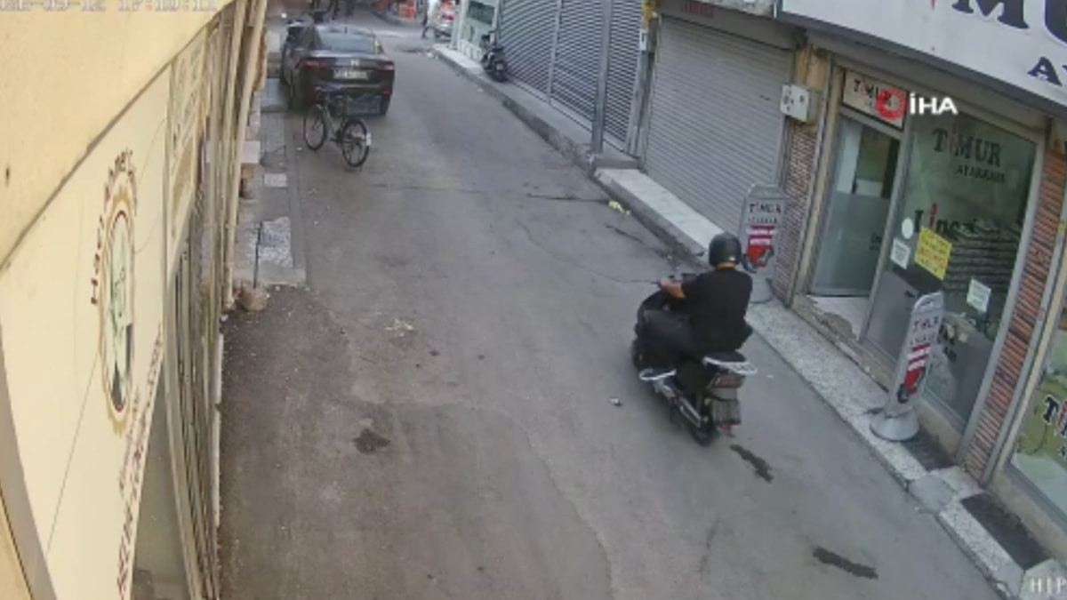 Adana'da iş yerini soydu: Kıskıvrak yakalandı