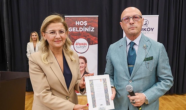 Erol Mütercimler, "21. Yüzyıl ve Cumhuriyet"i Bakırköy'de Anlattı