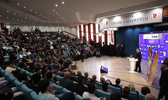 KTÜ Öğrencileriyle Buluşan Başkan Altay: "Üniversitelerimizin Eğitim Hayatına Her Türlü Katkıyı Sunmaya Gayret Ediyoruz"