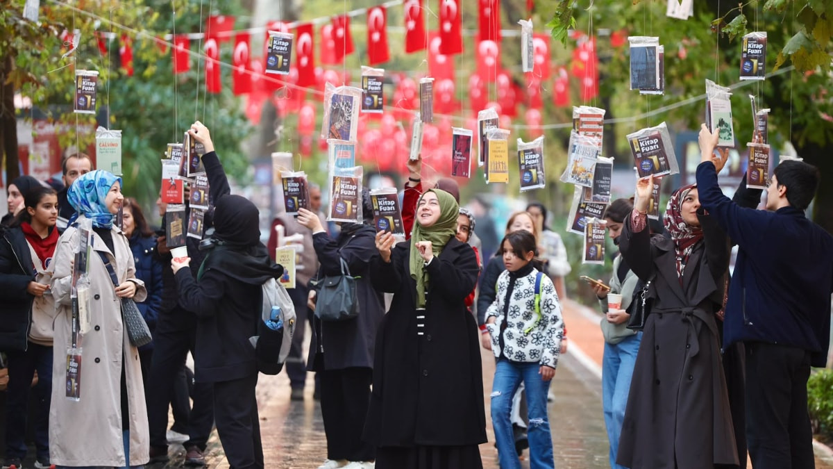 Türkiye’nin en büyük kitap fuarı Kocaeli’de kapılarını açtı