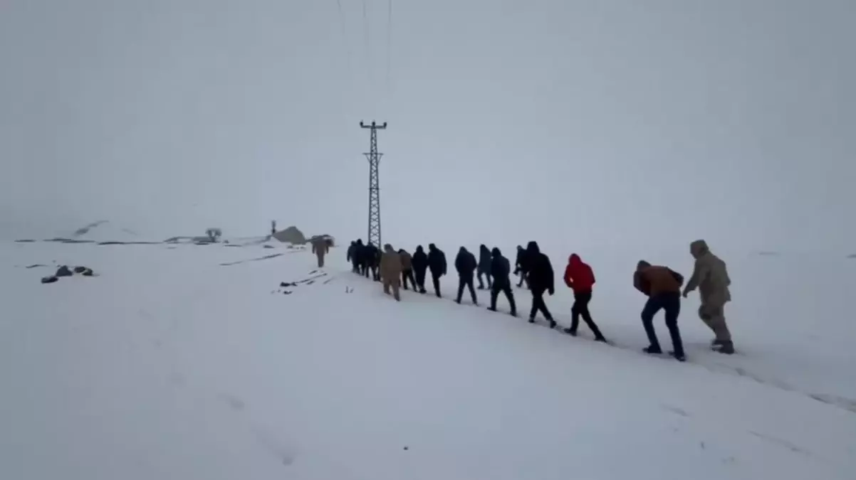 171 Göçmen Kaçakçısı Yakalandı
