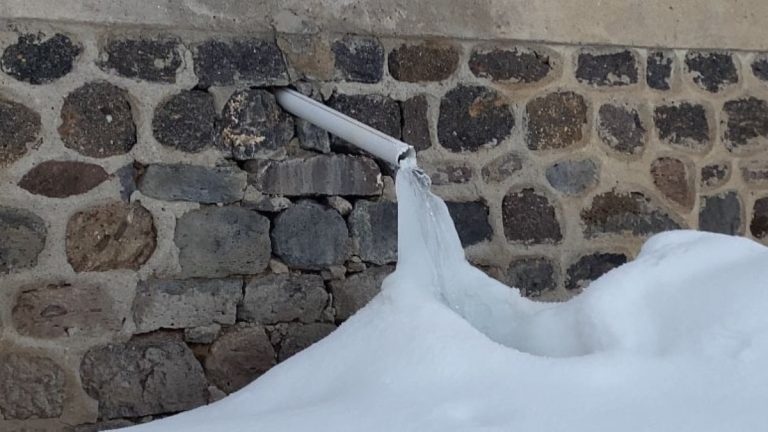 Ağrı’da dondurucu soğuklar etkili oluyor