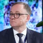 AMB’den Kazaks agresif faiz indirimine karşı uyardı