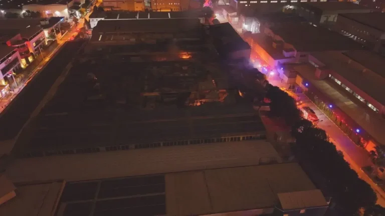 Bursa’da Fabrika Yangını 4 Saatte Kontrol Altına Alındı