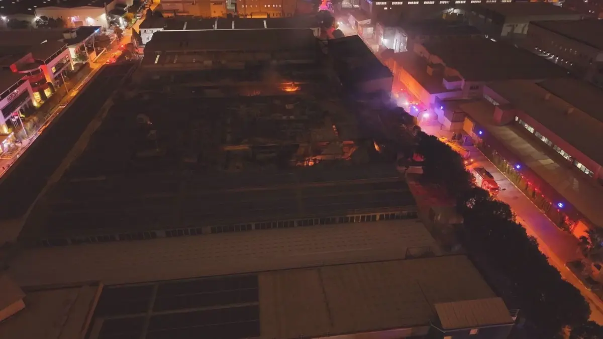 Bursa’da Fabrika Yangını 4 Saatte Kontrol Altına Alındı