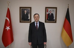 Büyükelçi Turan, ‘Yılın Kareleri’ Oylamasına Katıldı