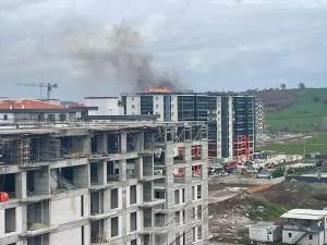 Çanakkale’de 9 Katlı Binada Yangın