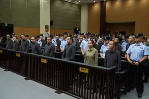 Çin, sahte aşk tuzaklarıyla dolandırıcılık yapan 11 mafya üyesini idam etti