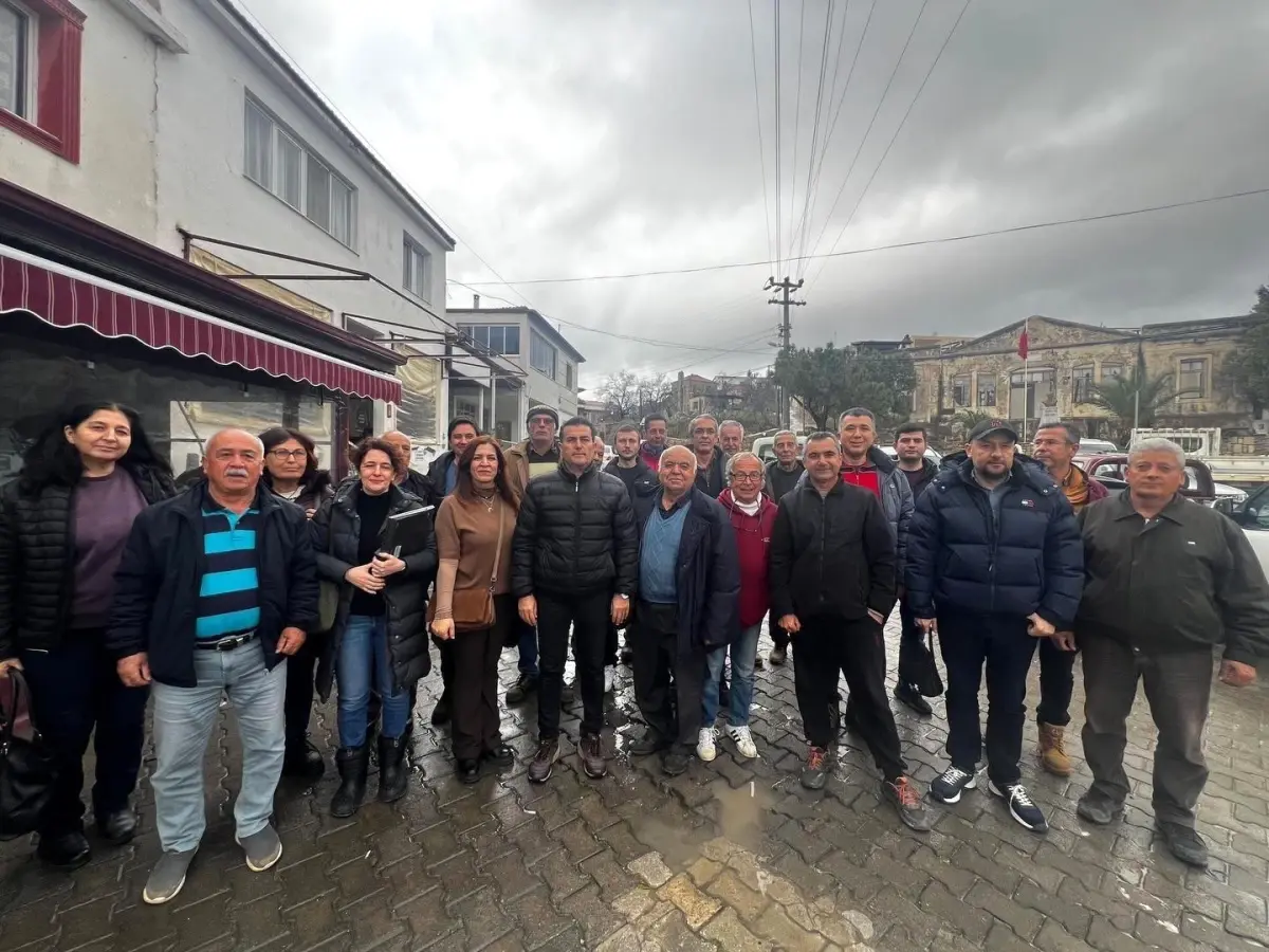 Datça’da Badem Üreticilerine Eğitim Toplantısı