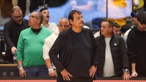 Ergin Ataman’a küfür eden Maccabi taraftarına sembolik para cezası