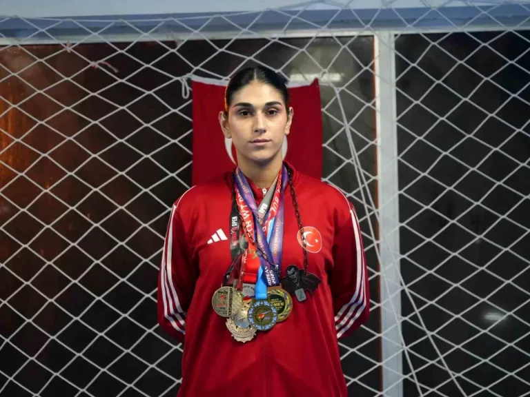 Evra Alıcı’nın Taekwondo Başarısı