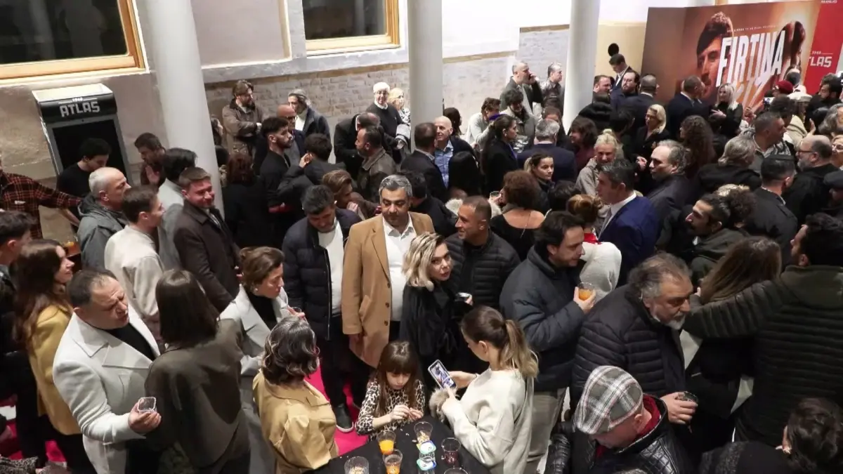 Fırtına Kız: Futbol ve Mücadele