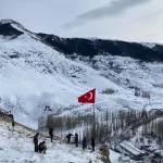 Gençler Bayrağı Tepelere Taşıdı