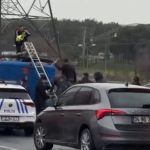 İstanbul’da cezaevi nakil aracı devrildi