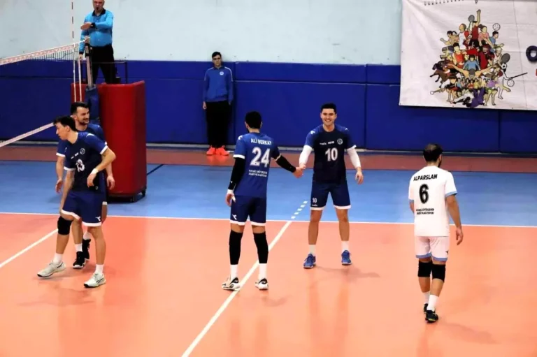 Kağıtspor’un hedefi Efeler Ligi