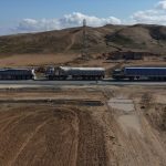 Kamışlı’ya insani yardım koridorlarından yardım gönderiliyor