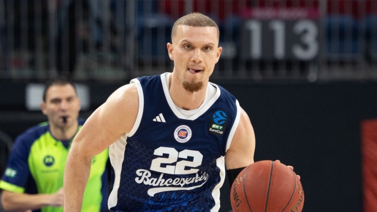 Malachi Flynn, Türk vatandaşı oldu