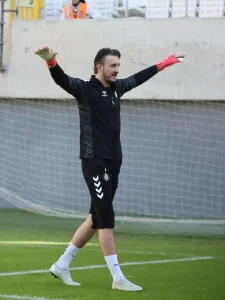 Ozan Özenç, Altay’da Formaya Hasret Kaldı