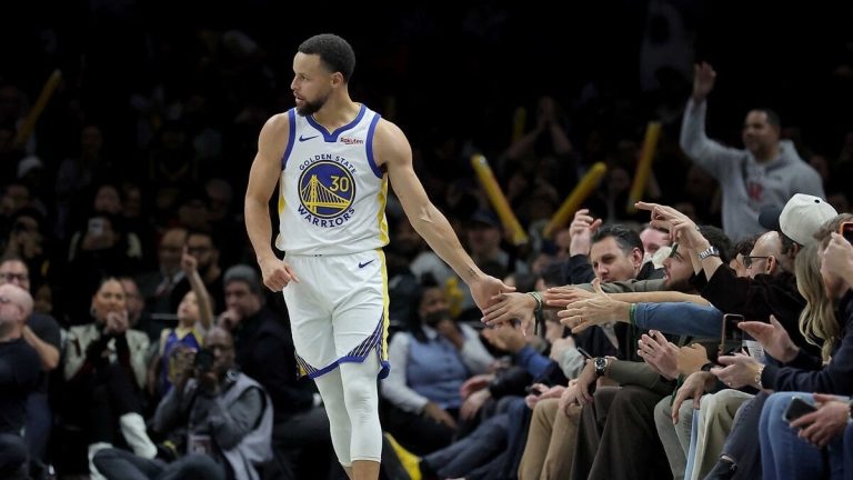 Stephen Curry, NBA’de en fazla sayı atan 19. isim oldu