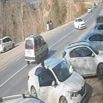 Tarsus’ta Hafif Ticari Araç Devrildi