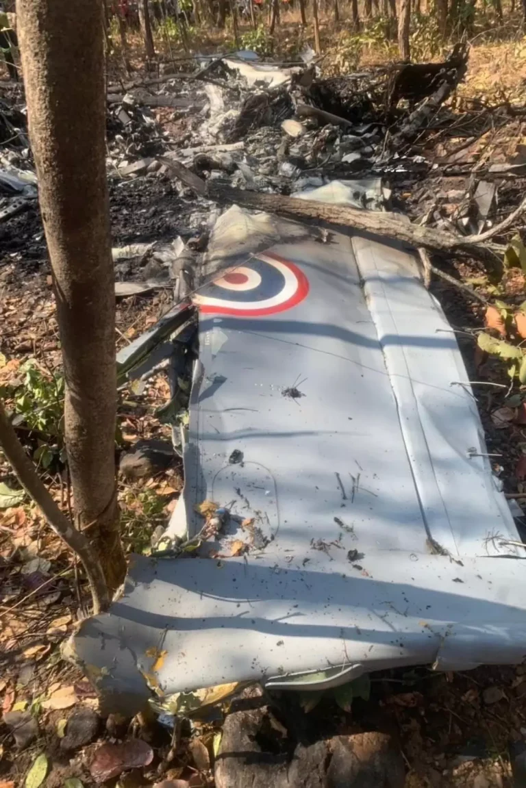 Tayland’da Askeri Uçak Düştü