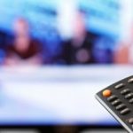 Televizyon başında oturmak, oturarak çalışmaktan riskli