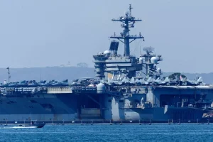 USS Abraham Lincoln’un İran’a Yakınlığı Gerginliği Artırıyor