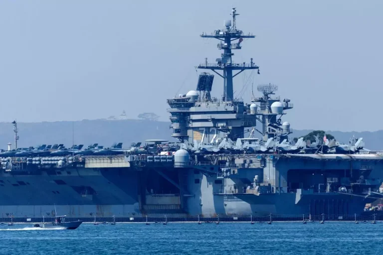 USS Abraham Lincoln’un İran’a Yakınlığı Gerginliği Artırıyor