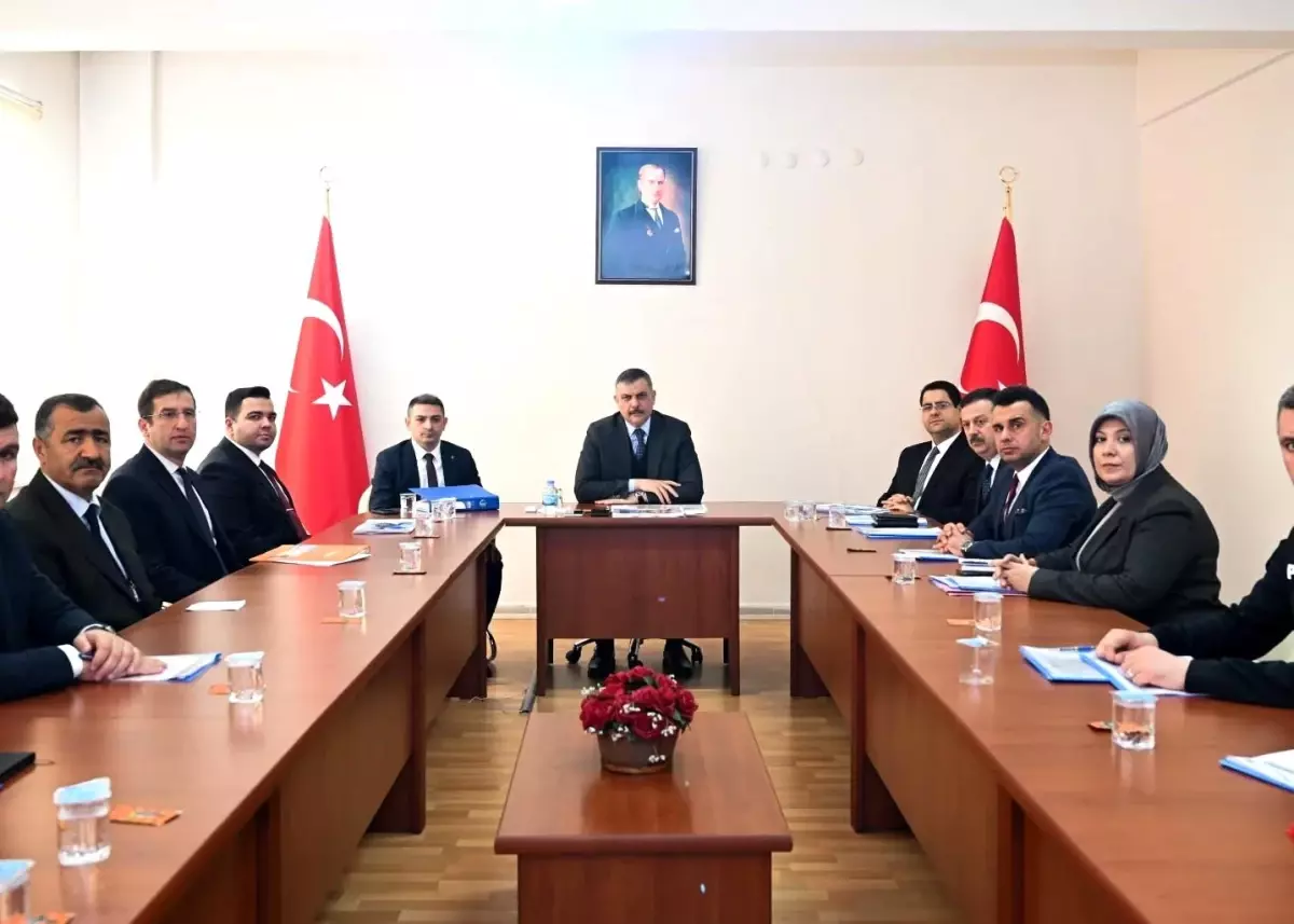 Vali Çiftçi, Aziziye’de devam eden kamu projeleri hakkında bilgi aldı