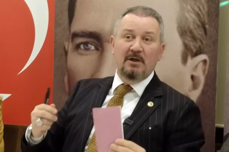 Vekil maaşıyla ilgili sözleri gündem olan AK Partili vekil geri adım attı